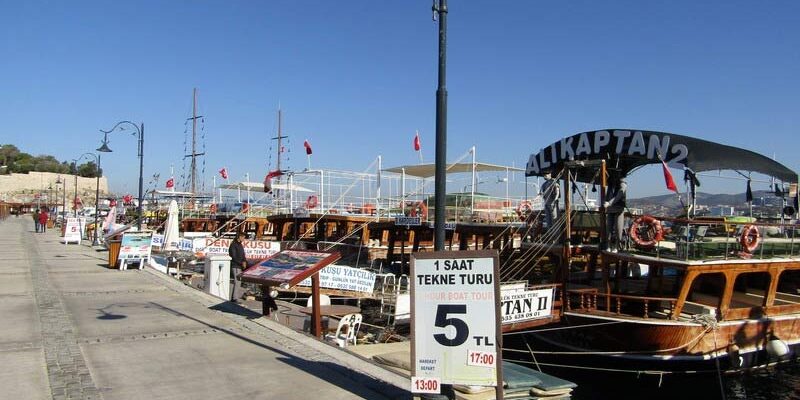 Стоимость морских прогулок для туристов